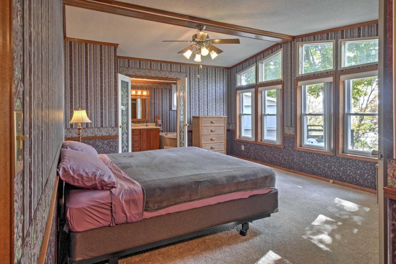 Captivating Cadiz Hideaway With Deck On Lake Barkley Luaran gambar